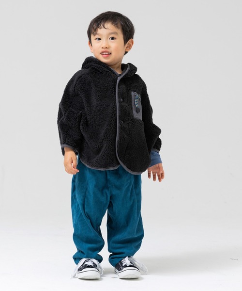 chil2（チルツー）の「ふわもこボアポンチョ（ポンチョ・キッズ・ピンク/オフホワイト/ブラック/ベージュ/カーキ・100cm/90cm/80ｃｍ）」の6枚目の写真