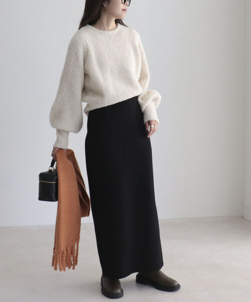 fredy emue（フレディエミュ）の「ふわふわクルーネックニット（ニット/セーター・レディース・オフホワイト/チャコールグレー/ブルー・38）」の8枚目の写真
