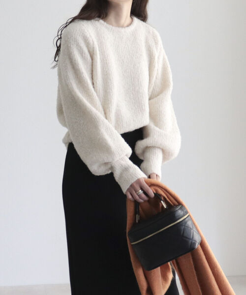 fredy emue（フレディエミュ）の「ふわふわクルーネックニット（ニット/セーター・レディース・オフホワイト/チャコールグレー/ブルー・38）」の12枚目の写真