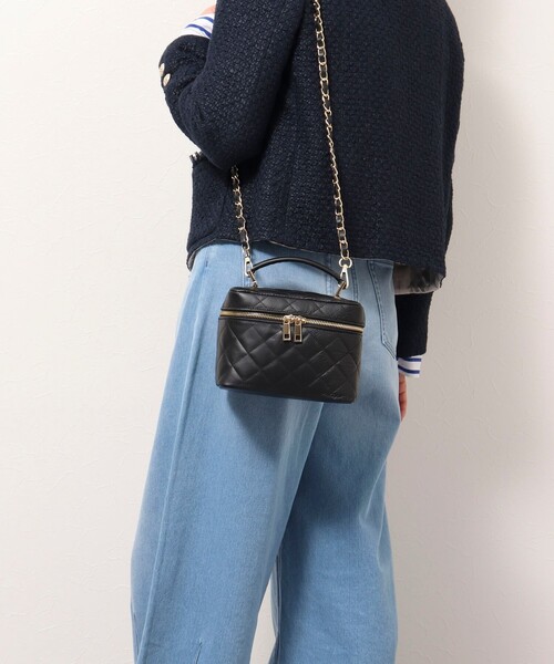 AULENTTI（オウレンティ）の「【AULENTTI/ オーレンティ】バニティキルティングバッグ（ショルダーバッグ・レディース・ブラック・FREE）」の16枚目の写真