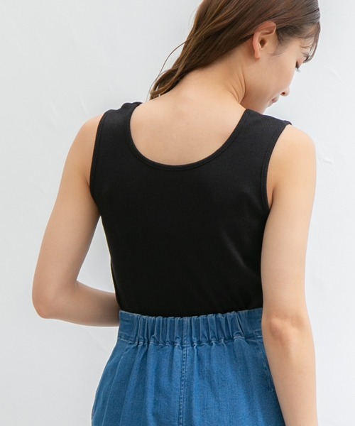 Honeys（ハニーズ）の「２ｗａｙタンクトップ（タンクトップ・レディース・オリーブ/スミクロ/ブラック/グレイッシュベージュ/アイボリー/イエロー系その他/ブラウン・LL/M/S/L）」の12枚目の写真