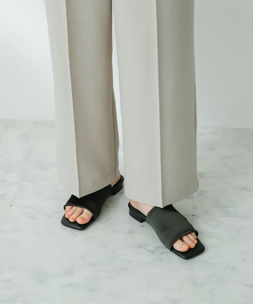 SENSE OF PLACE by URBAN RESEARCH(センスオブプレイスバイアーバンリサーチ)の「サテンストレッチミュール(サンダル・レディース・ブラック/グリーン/アイボリー/ベージュ・LARGE/MEDIUM/SMALL)」の21枚目の写真