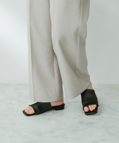 SENSE OF PLACE by URBAN RESEARCH(センスオブプレイスバイアーバンリサーチ)の「サテンストレッチミュール(サンダル・レディース・ブラック/グリーン/アイボリー/ベージュ・LARGE/MEDIUM/SMALL)」の19枚目の写真