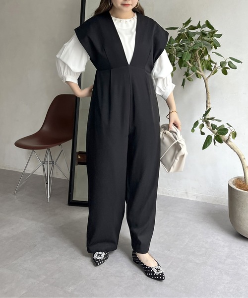 prose verse（プロズヴェール）の「深Vネックオールインワン（つなぎ/オールインワン・レディース・ブラック/ベージュ・ﾌﾘ-）」の3枚目の写真