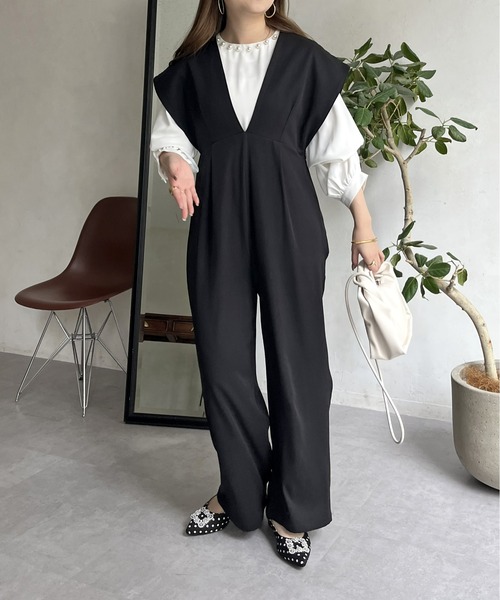 prose verse（プロズヴェール）の「深Vネックオールインワン（つなぎ/オールインワン・レディース・ブラック/ベージュ・ﾌﾘ-）」の8枚目の写真