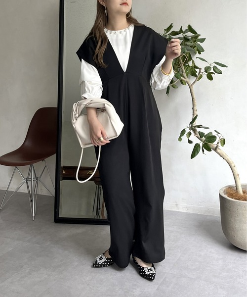 prose verse（プロズヴェール）の「深Vネックオールインワン（つなぎ/オールインワン・レディース・ブラック/ベージュ・ﾌﾘ-）」の17枚目の写真