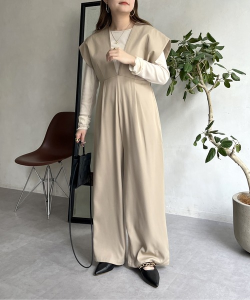 prose verse（プロズヴェール）の「深Vネックオールインワン（つなぎ/オールインワン・レディース・ブラック/ベージュ・ﾌﾘ-）」の15枚目の写真