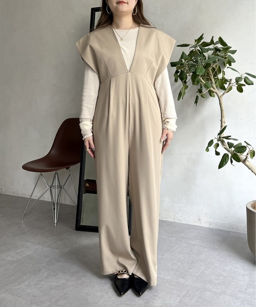 prose verse（プロズヴェール）の「深Vネックオールインワン（つなぎ/オールインワン・レディース・ブラック/ベージュ・ﾌﾘ-）」の5枚目の写真