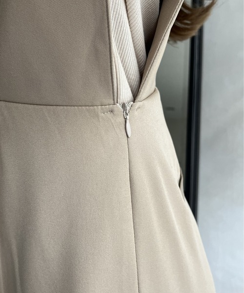 prose verse（プロズヴェール）の「深Vネックオールインワン（つなぎ/オールインワン・レディース・ブラック/ベージュ・ﾌﾘ-）」の16枚目の写真