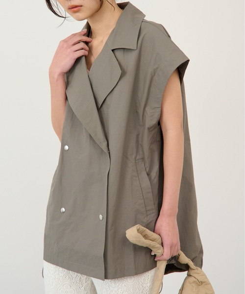 ECRIRE(エクリール)の「旬な装い。ナイロンブレンドオーバーサイズベスト(ミリタリージャケット・レディース・カーキ/ブラック/グレー/オリーブ/ブラウン・M)」の22枚目の写真