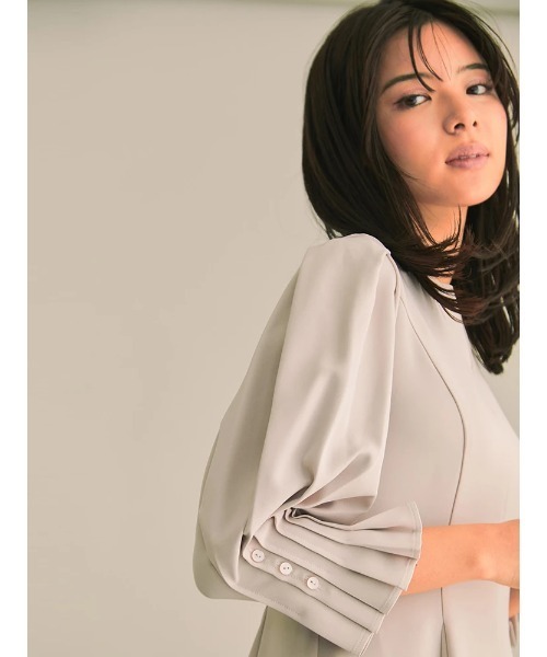 TONAL（トーナル）の「Vネックタックフレアワンピース2（ワンピース