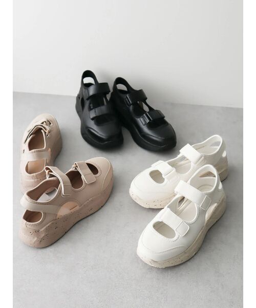 Green Parks(グリーンパークス)の「・rich blue ベルクロスニーカー(スニーカー・レディース・アイボリー/ベージュ/ブラック・M/S/L/LL)」の15枚目の写真