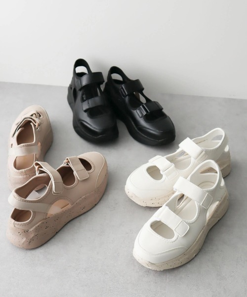 Green Parks(グリーンパークス)の「・rich blue ベルクロスニーカー(スニーカー・レディース・アイボリー/ベージュ/ブラック・M/S/L/LL)」の12枚目の写真