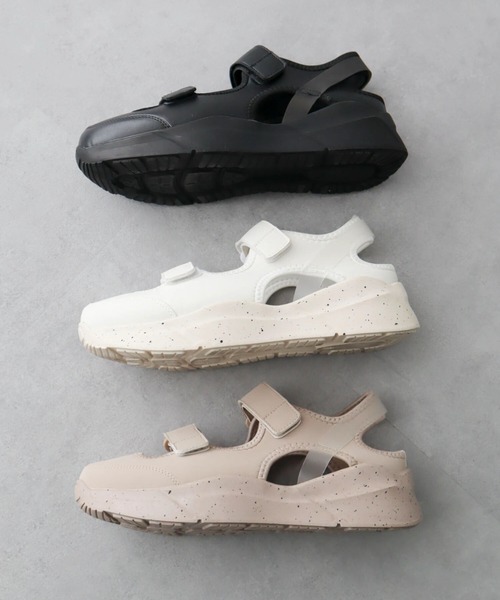 Green Parks(グリーンパークス)の「・rich blue ベルクロスニーカー(スニーカー・レディース・アイボリー/ベージュ/ブラック・M/S/L/LL)」の14枚目の写真