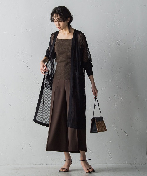 MAYSON GREY(メイソングレイ)の「ベイカーワイドクロップドパンツ(スラックス・レディース・チャコールグレー/ブラウン/レッド・SS/S/M/L)」の22枚目の写真