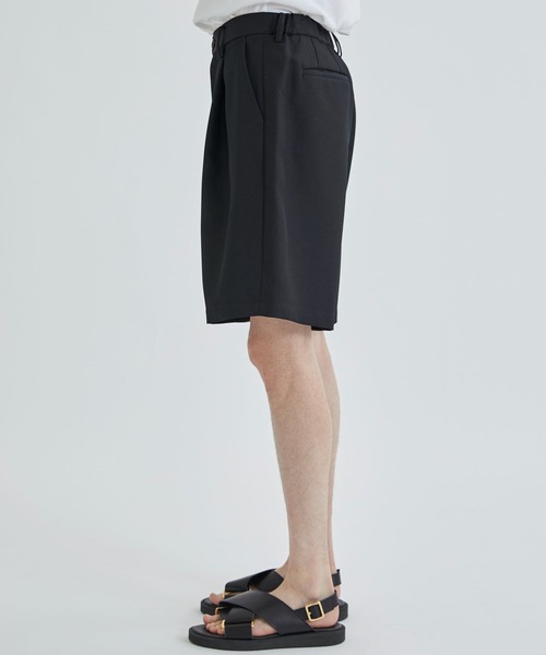 STUDIOUS（ステュディオス）の「【WEB限定】EASY CHINO SHORT PANTS（スラックス・メンズ・ブラック/ベージュ/ダークグレー・1/2）」の7枚目の写真