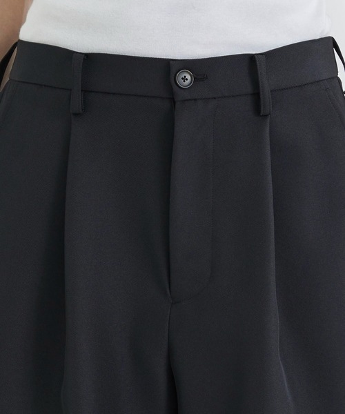 STUDIOUS（ステュディオス）の「【WEB限定】EASY CHINO SHORT PANTS（スラックス・メンズ・ブラック/ベージュ/ダークグレー・1/2）」の9枚目の写真