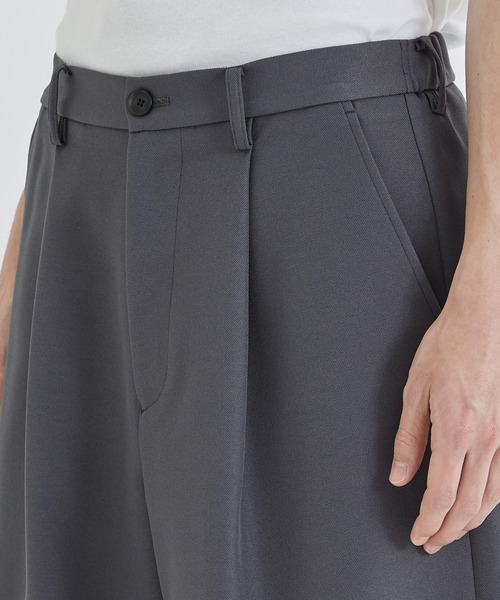 STUDIOUS（ステュディオス）の「【WEB限定】EASY CHINO SHORT PANTS（スラックス・メンズ・ブラック/ベージュ/ダークグレー・1/2）」の20枚目の写真