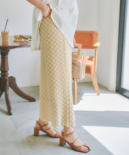 titivate(ティティベイト)の「フラワージャガードレーススカート(スカート・レディース・ベージュ/ブラック・S/M/L)」の9枚目の写真