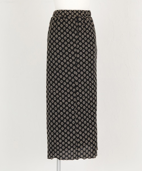 titivate(ティティベイト)の「フラワージャガードレーススカート(スカート・レディース・ベージュ/ブラック・S/M/L)」の6枚目の写真