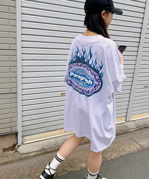 Paragraph(パラグラフ)の「Paragraph(パラグラフ)/Paisley Flame T-shirt/ファイヤーフレーム バンダナ ロゴ オーバーサイズ Tシャツ(Tシャツ/カットソー・レディース・グレー/ブラック/ホワイト/グリーン/パープル・FREE)」の11枚目の写真