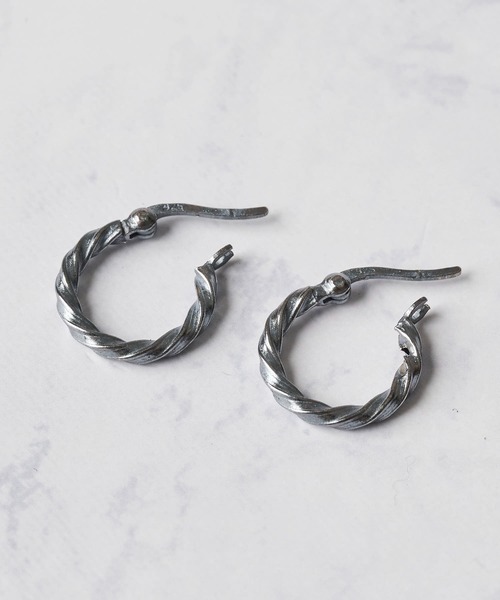 ADPOSION（アドポーション）の「シルバー925 デザインフープピアス（ピアス（両耳用）・メンズ・シルバー/ゴールド/ブラック・FREE）」の6枚目の写真