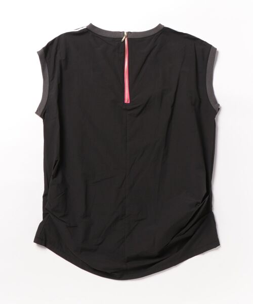 Q（キュー）の「肩ラインノースリトップス（Tシャツ/カットソー・レディース・ブラック/ライトグレー・MEDIUM）」の5枚目の写真