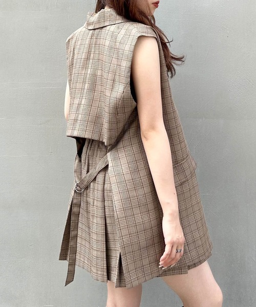 INGNI（イング）の「Backオープンベスト(セットアップ対応)（ベスト・レディース・ブラック/グレー/ブラウン系その他2・M）」の3枚目の写真