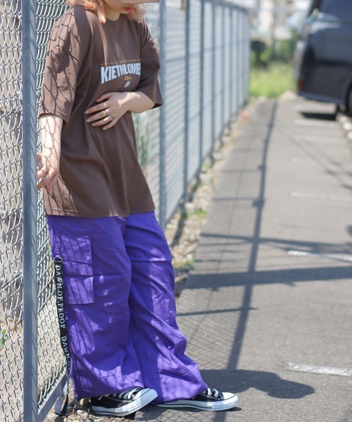 Auntie Rosa(アンティローザ)の「ルーズフィットウルトラライトストレッチカーゴパンツ(カーゴパンツ・レディース・ライトピンク/エメラルド/スカイブルー/パープル/ブルー・XX-LARGE/X-LARGE)」の12枚目の写真