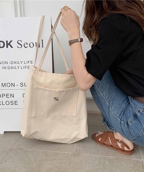 NANEA(ナネア)の「キャンバストートバッグ(トートバッグ・レディース・ホワイト/ブラック・フリー)」の5枚目の写真