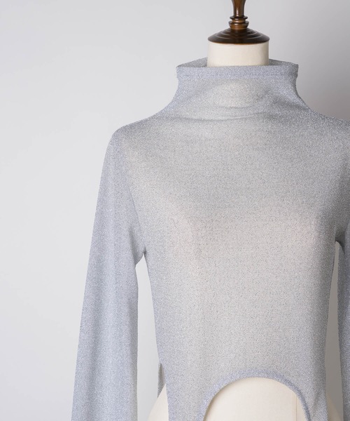 VIOLETTA(ヴィオレッタ)の「ラメカットソークロップドトップス(Tシャツ/カットソー・レディース・ホワイト/シルバー/レッド・FREE)」の8枚目の写真