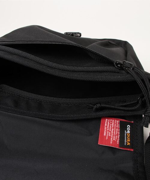 Manhattan Portage（マンハッタンポーテージ）の「Adrenaline Action Bag（ショルダーバッグ・メンズ・ブラック/ブルー・X-SMALL）」の16枚目の写真