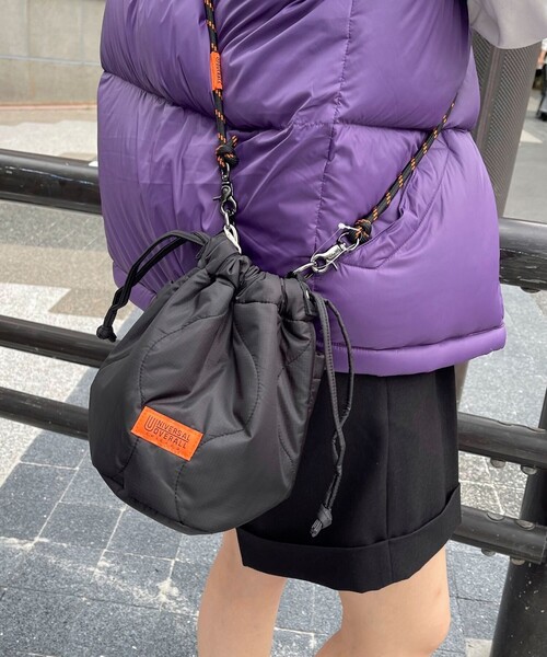 UNIVERSAL OVERALL（ユニバーサルオーバーオール）の「【UNIVERSAL OVERALL/ユニバーサルオーバーオール】QUIlT SHOULDER POUCH（バックパック/リュック・レディース・アイボリー/ブラック/グレー・FREE）」の5枚目の写真