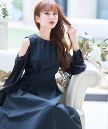 emiriawiz（エミリアウィズ）の「Noir et blanc off shoulder one