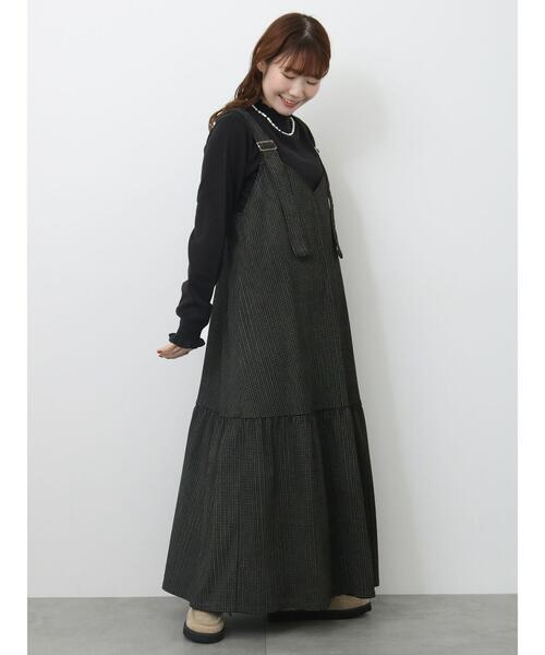 ehka sopo（エヘカソポ）の「チェックコーデュロイジャンパースカート（ワンピース・レディース・ブラック/グリーン/ブラウン・F）」の2枚目の写真