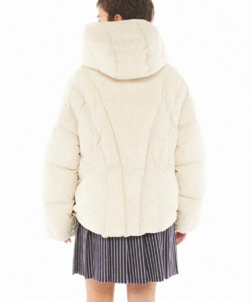 Basic Pleasure Mode（ベーシックプレジャーモード）の「ストリートファッション Y2Kファッション Basic Pleasure Mode ベーシックプレジャーモード SLUSH PUFFER 長袖 ボタンダウンジャケット アウター ジャケット ブルゾン ペディング パディング オーバーサイズ（ダウンジャケット/コート・レディース・アイボリー・M/S）」の5枚目の写真
