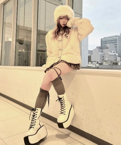Basic Pleasure Mode（ベーシックプレジャーモード）の「ストリートファッション Y2Kファッション Basic Pleasure Mode ベーシックプレジャーモード SLUSH PUFFER 長袖 ボタンダウンジャケット アウター ジャケット ブルゾン ペディング パディング オーバーサイズ（ダウンジャケット/コート・レディース・アイボリー・M/S）」の13枚目の写真
