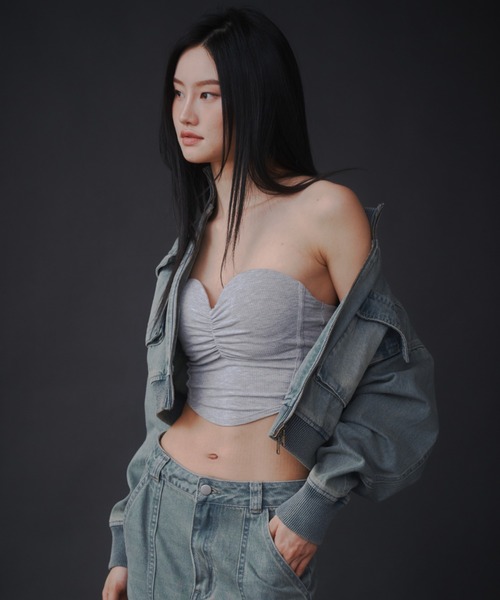 BLONDEY（ブロンディ）の「カップ付きチューブトップス