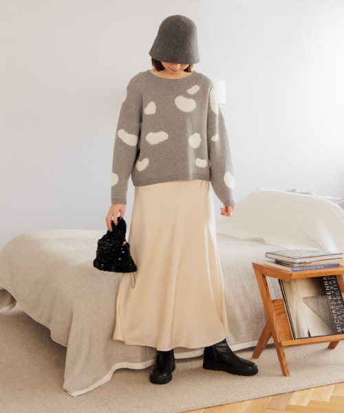flower（フラワー）の「カウハートニット（ニット/セーター・レディース・アイボリー/グレー・FREE）」の7枚目の写真