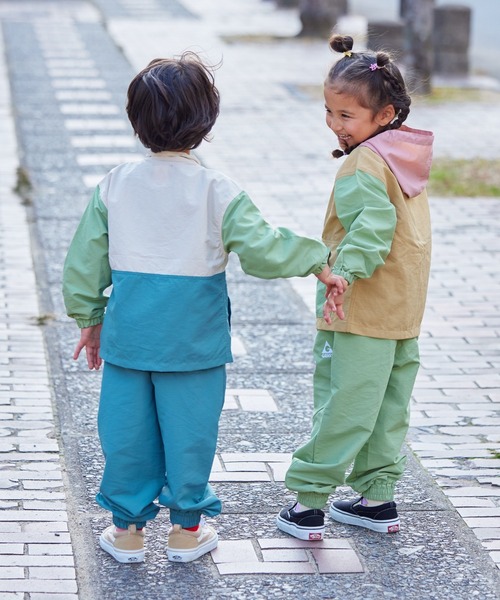 GERRY（ジェリー）の「【GERRY】スタンドウィンドブレーカー（80～160cm）（ナイロンジャケット・キッズ・ブラック/オレンジ系その他/パープル系その他/ホワイト系その他/アイボリー/ブルー/ライム/ベージュ・160/110/120/80/130/140/150/90/100）」の16枚目の写真