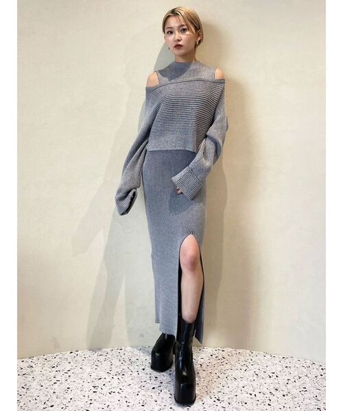 EMODA(エモダ)の「マルチウェイペアマキシワンピース(ワンピース・レディース・ベージュ/グレー/ブラック・FREE)」の3枚目の写真