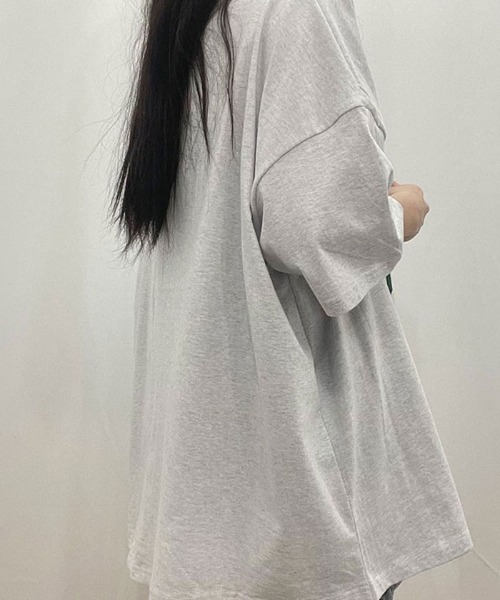 VIVID LADY(ビビッドレディー)の「ロゴのオーバーフィットサイズ半袖シャツ(Tシャツ/カットソー・レディース・ネイビー/グレー/グリーン/ホワイト系その他・FREE)」の8枚目の写真