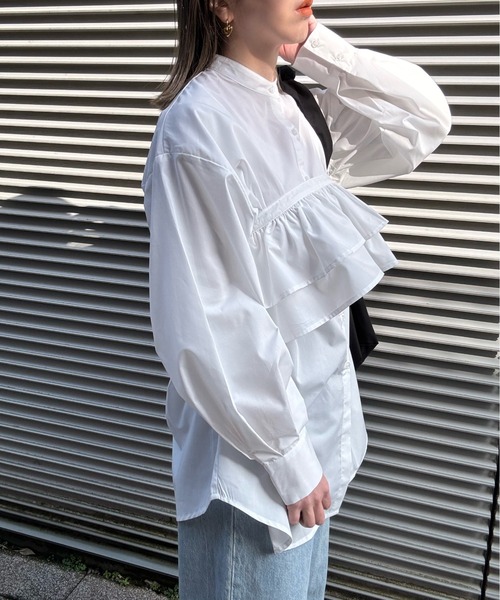 y/m by misato（イムバイミサト）の「ブロードフリル付きシャツ（シャツ/ブラウス・レディース・オフホワイト/ブルー/ブラック・FREE）」の6枚目の写真