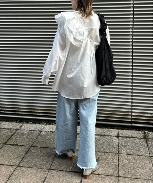 y/m by misato（イムバイミサト）の「ブロードフリル付きシャツ（シャツ/ブラウス・レディース・オフホワイト/ブルー/ブラック・FREE）」の15枚目の写真