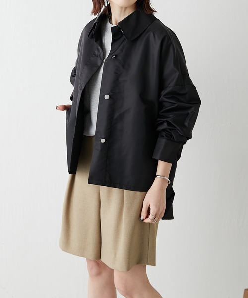 COLLAGE GALLARDAGALANTE(コラージュガリャルダガランテ)の「【OT】バックシャーリングヘムジャケット/WEB限定(ミリタリージャケット・レディース・ブラック/グリーン・FREE)」の5枚目の写真