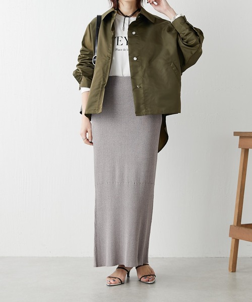 COLLAGE GALLARDAGALANTE(コラージュガリャルダガランテ)の「【OT】バックシャーリングヘムジャケット/WEB限定(ミリタリージャケット・レディース・ブラック/グリーン・FREE)」の17枚目の写真