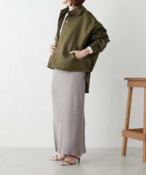 COLLAGE GALLARDAGALANTE(コラージュガリャルダガランテ)の「【OT】バックシャーリングヘムジャケット/WEB限定(ミリタリージャケット・レディース・ブラック/グリーン・FREE)」の18枚目の写真