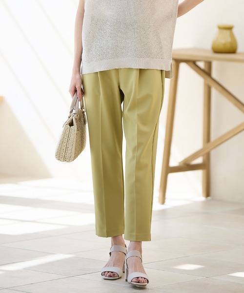 Honeys(ハニーズ)の「美ージーテーパードパンツ(スラックス・レディース・アイボリー/ブラック/ダークネイビー/グレイッシュベージュ/ミント/イエロー系その他/ブルー系その他・LL/3L/S/M/L/SS)」の7枚目の写真