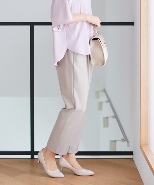 Honeys(ハニーズ)の「美ージーテーパードパンツ(スラックス・レディース・アイボリー/ブラック/ダークネイビー/グレイッシュベージュ/ミント/イエロー系その他/ブルー系その他・LL/3L/S/M/L/SS)」の19枚目の写真