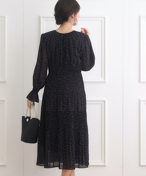 couture brooch（クチュールブローチ）の「◆【選べるドットorブーケ柄】プリーツシフォンワンピース（ワンピース・レディース・ベージュ系その他3/ブラック系・42/36/38）」の22枚目の写真